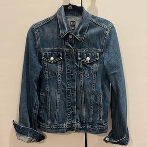 Gap denim jacket - size xs